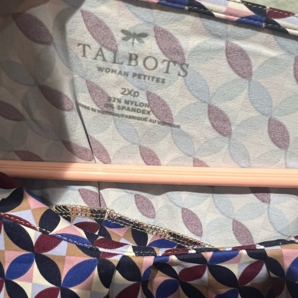 Talbots Women's Geometric Top Colorful 2XLP EUC Nylon Blend - Picture 2 of 2
